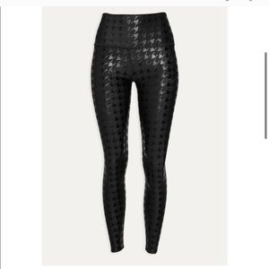 Peloton Houndstooth Legging Size Medium